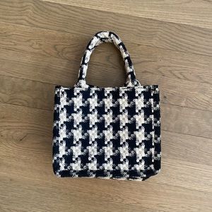 Houndstooth mini tote with removable strap